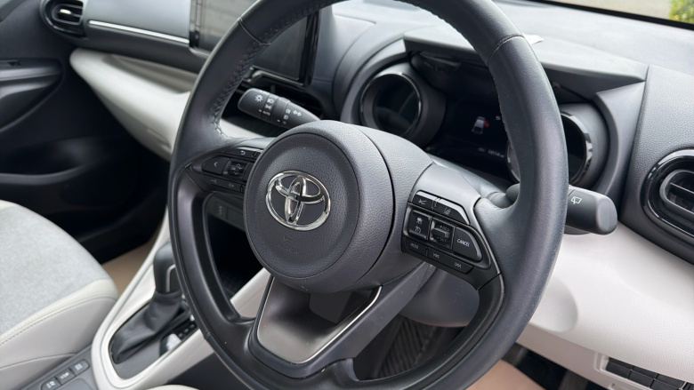 Toyota Yaris 1.5 Hybrid Excel 5dr CVT Hybrid Hatchback